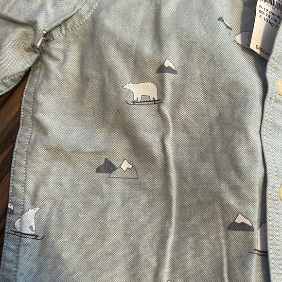 Like new/. Brand new with tags gap kids 6 to 12 months tops - Picture 3 of 4